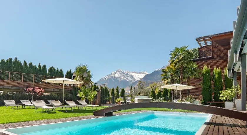 Hotel Alpenhof - Image 1