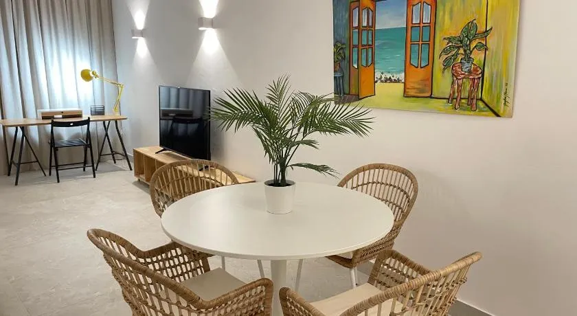 Cosy apartment in Arrecife centre Casa Sol - Image 1