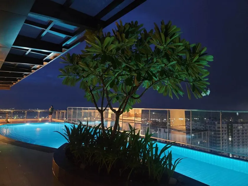 Cozy Zen Condo- 2 Beds by Ayala Mall - Image 1