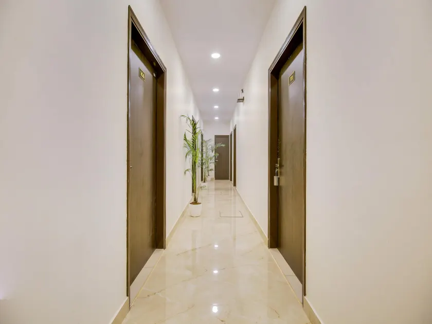 Hotel Orchid Regency - Image 1