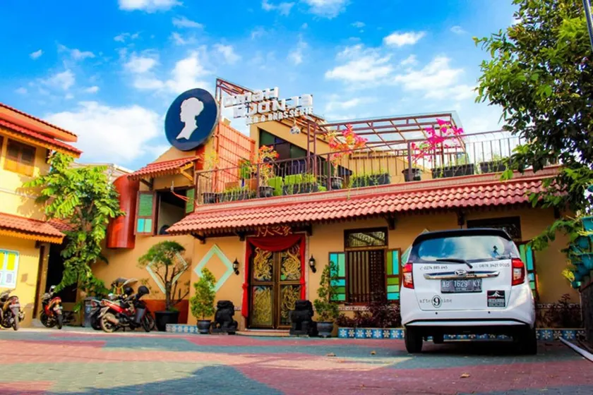 Omah Njonja Bed & Brasserie - Image 1