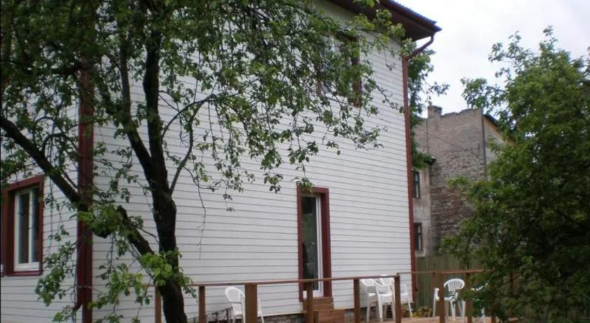 Vabriku Guesthouse - Image 1