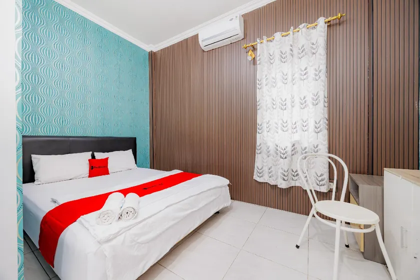 RedDoorz near Jalan Adi Sucipto Solo - Image 1