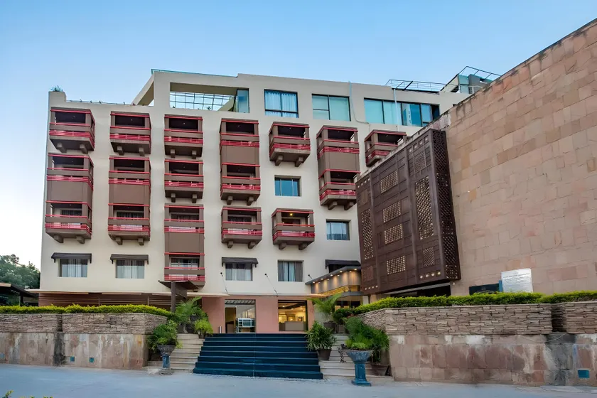 Legend Hotel Islamabad - Image 1