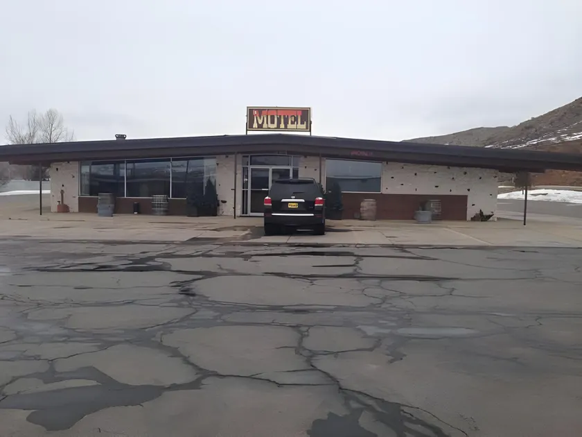 Prairie Inn - Image 1