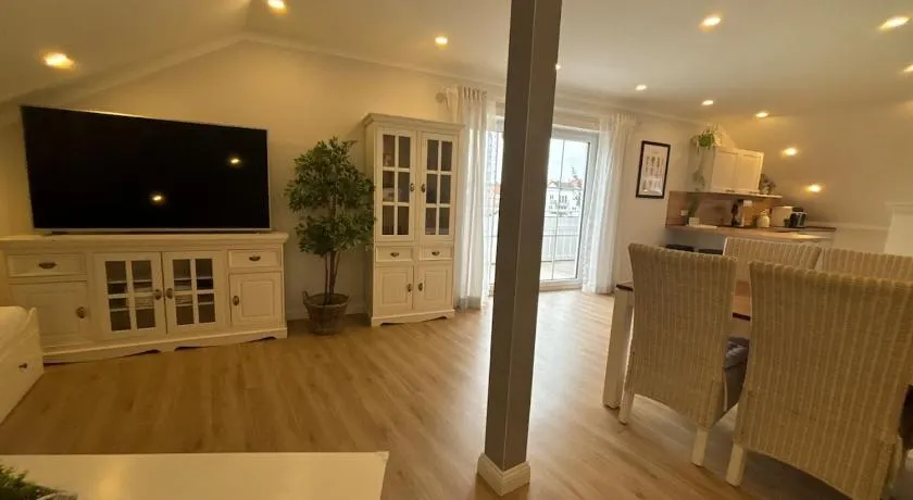Landhausstübchen 105qm mit Balkon-2 Schlafzimmer-Bad-WC-WiFi-Kaffeemaschine-Waschmaschine-Trockner-Föhn-Handtücher und Bettwäsche-sehr familienfreundlich - Image 1