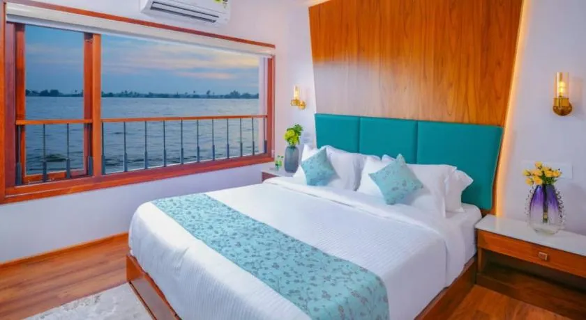 NightStay with MorningCruise - Image 1