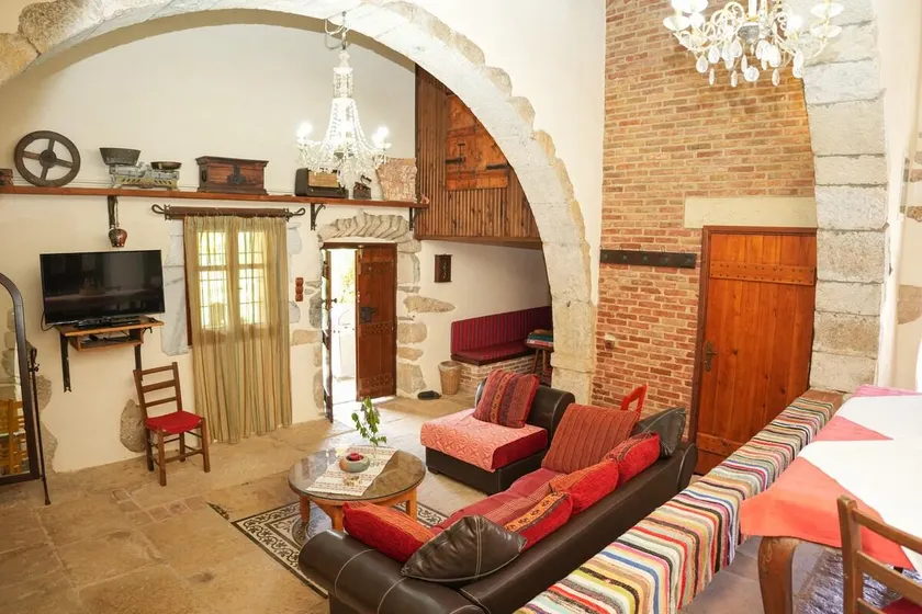 Stone-Built Traditional Villa with Pool in Sfakia - Image 1