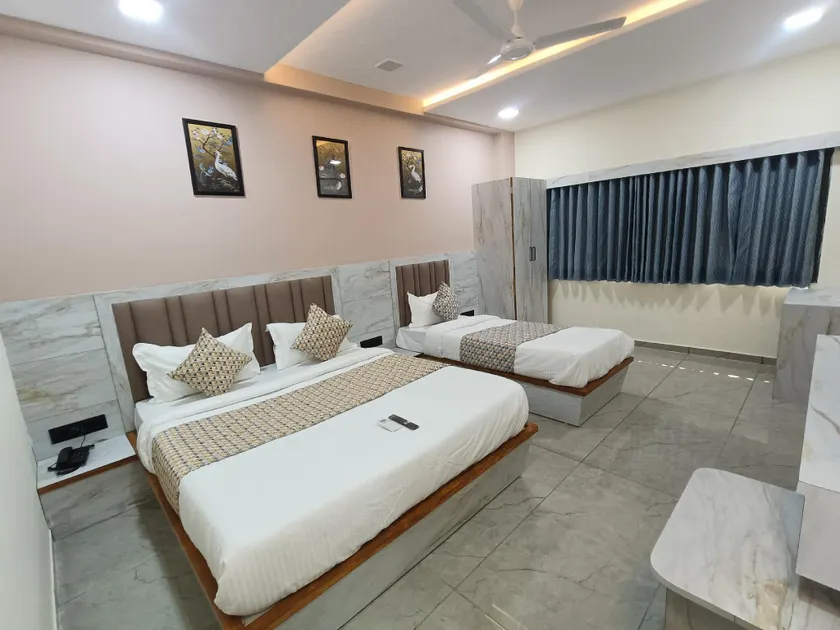 HOTELSunlight inn - Image 1