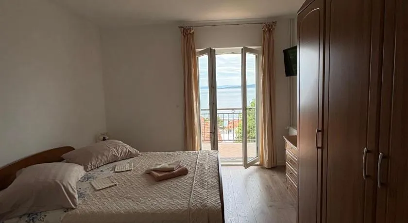Rooms Raos - Image 1