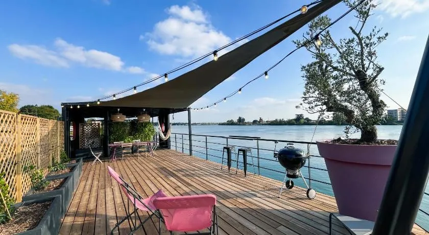 Péniche Hisseo Tain-l'Hermitage Vue Rhône, Clim, Terrasse - Image 1