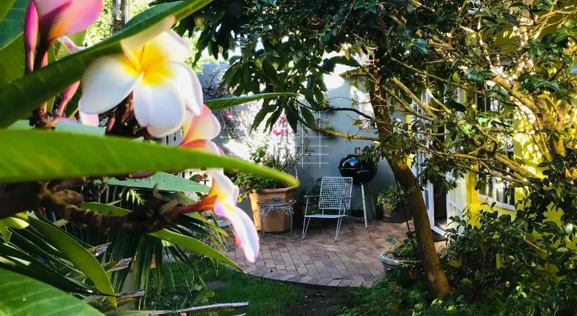 Funky cottage - Image 1