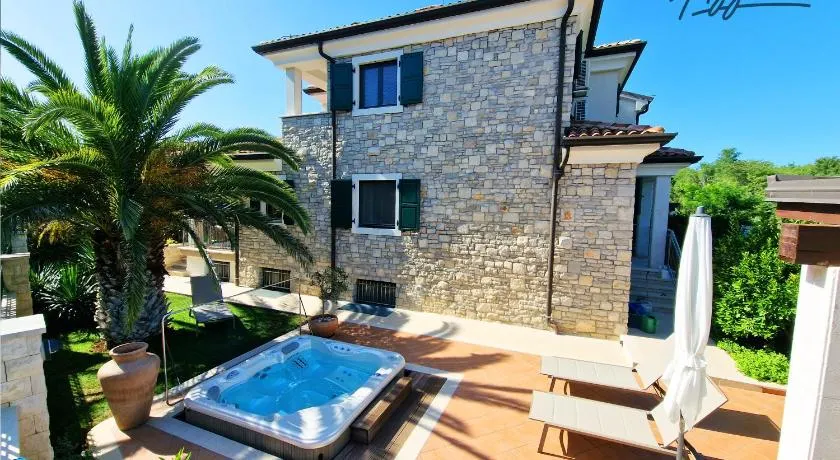 Villa Azzurra - Image 1