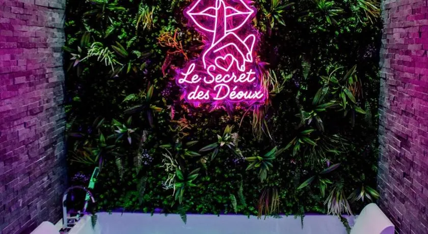Le secret des déoux love room - Image 1