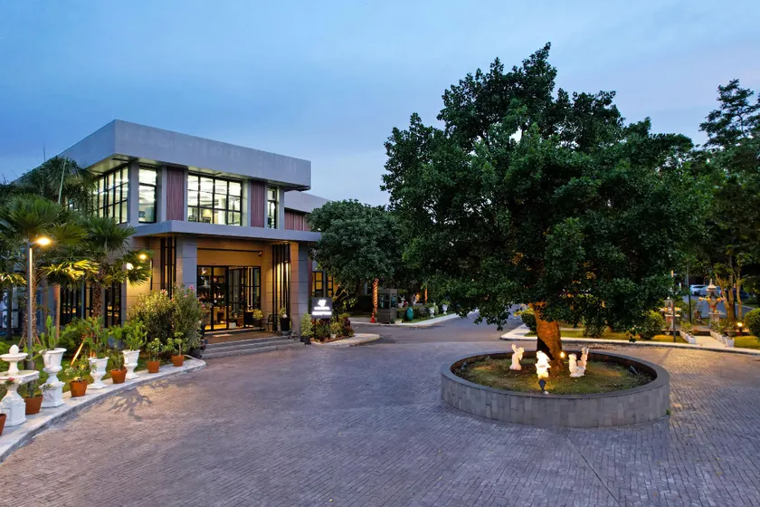 Raweewan Residence hotel - Image 1