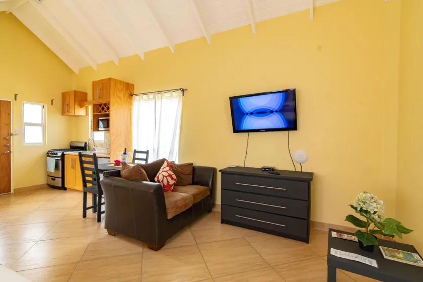 Valley Breeze Guest House - Image 1