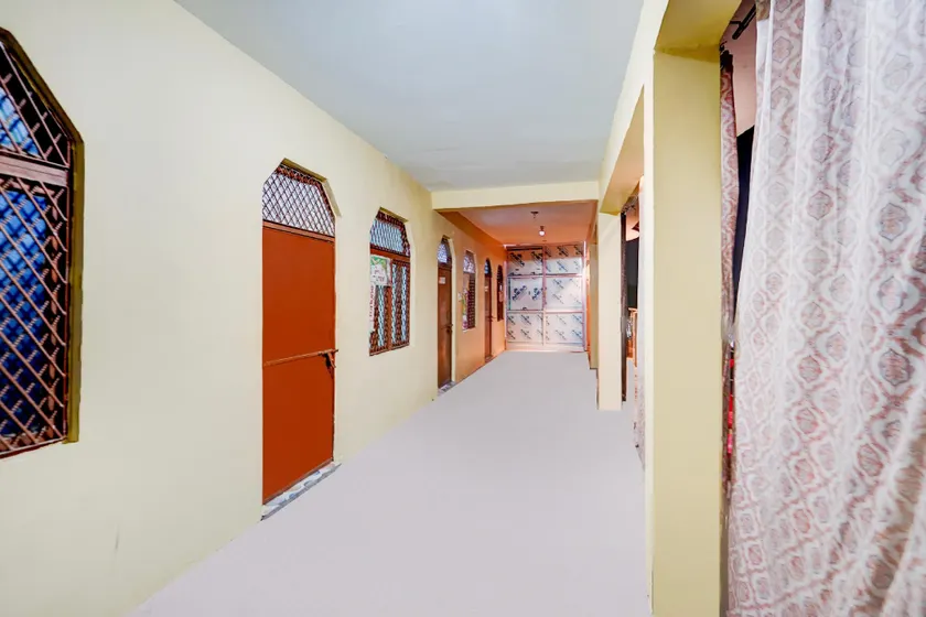 SPOT ON Parihar Hotel - Image 1