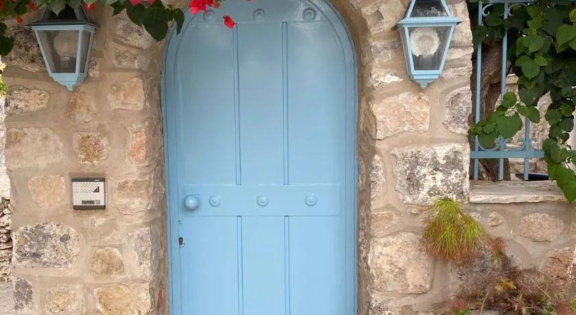 Kranidi House. - Image 1
