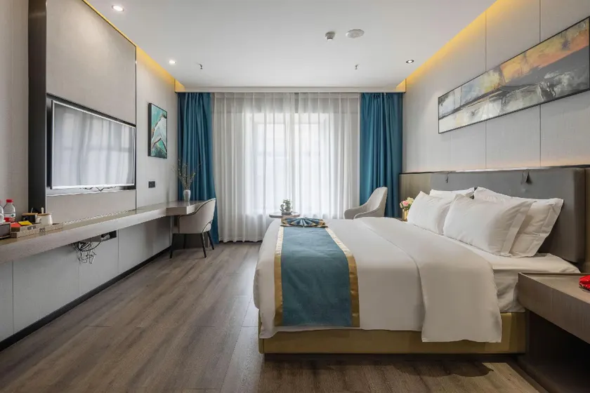 Pingshan New Town Celebrity Hotel (Pingshan High-Speed Railway Station Branch) - Image 1