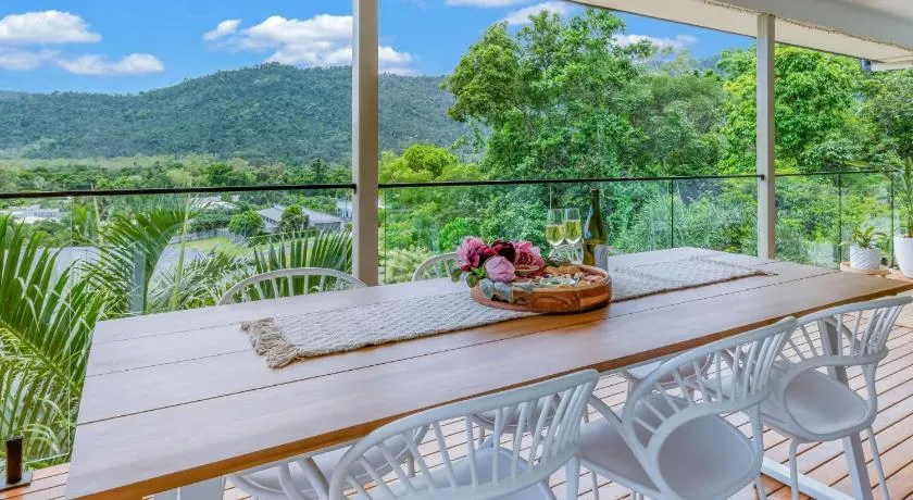 Airlie Abode - Image 1
