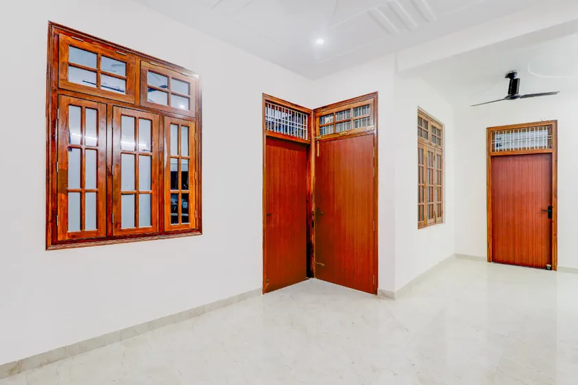 Hotel O Lotus Stay Inn - Image 1