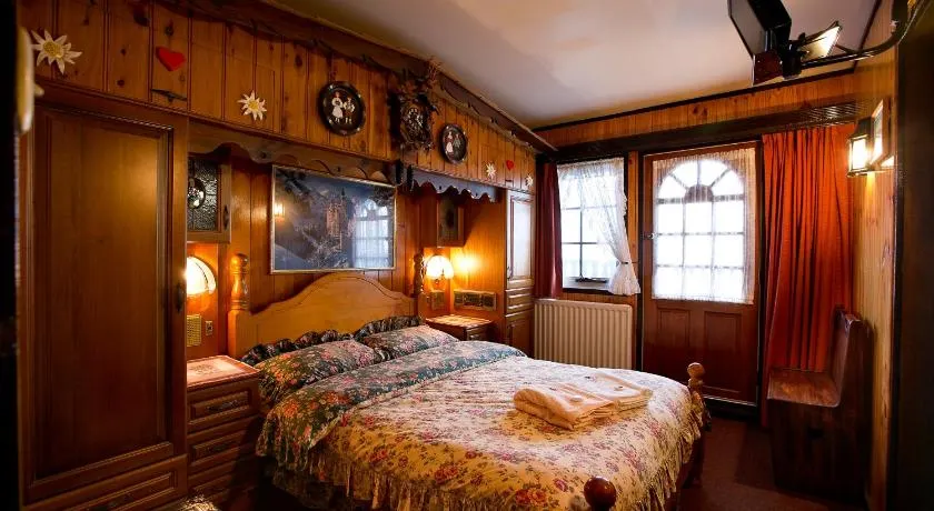 Karelia Alpine Lodge - Image 1