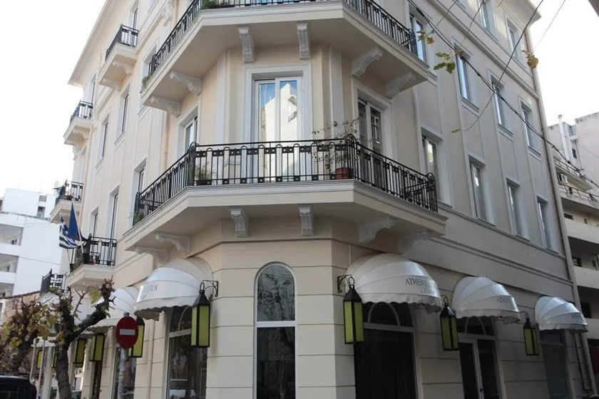 White Lotus Luxury Accommodation - Image 1