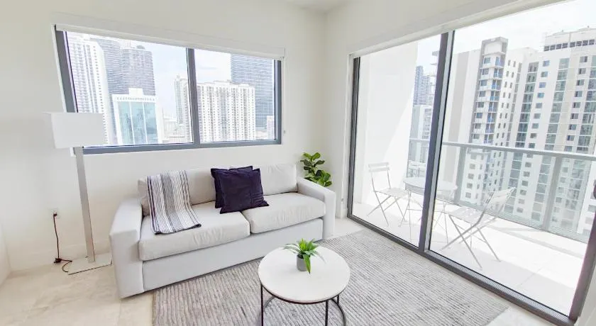 New Apartments with Free Parking - Image 1