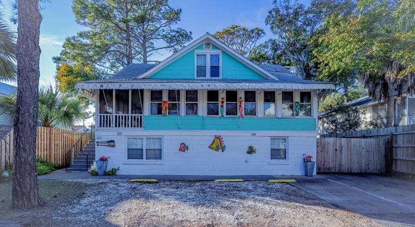 2 blocks to Bliss Tybee Beach, Minutes to Historic Savannah! - Image 1