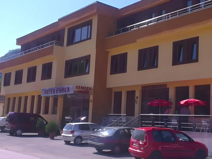 Family Hotel Enica - Image 1