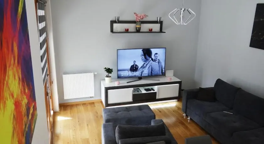 Beautiful City Centre Apartament - Image 1