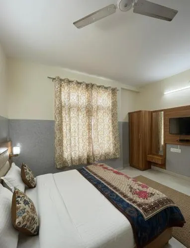 Mahajan Lodge - Image 1