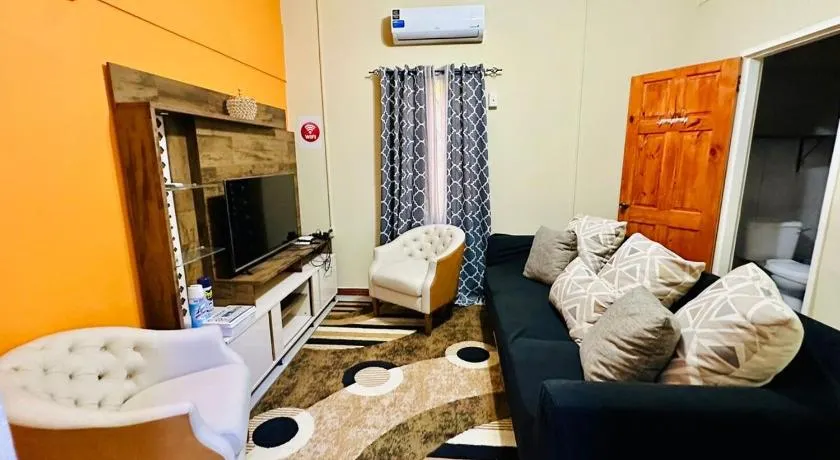 Oceanfront 3BR Comfort Apartment with AC, Wifi and Backup Power - Image 1