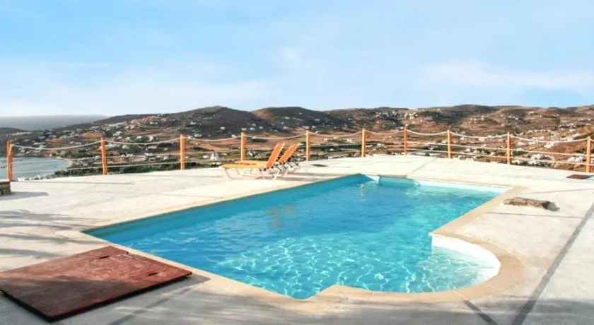 Charming House in Paros, 90 m² with Shared Pool - Image 1