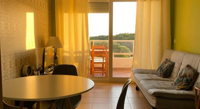 Apartamento MARINA PLAYA, primera linea de mar - Image 1