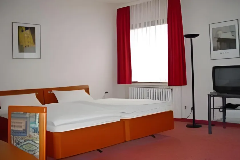 Hotel Germania - Image 1