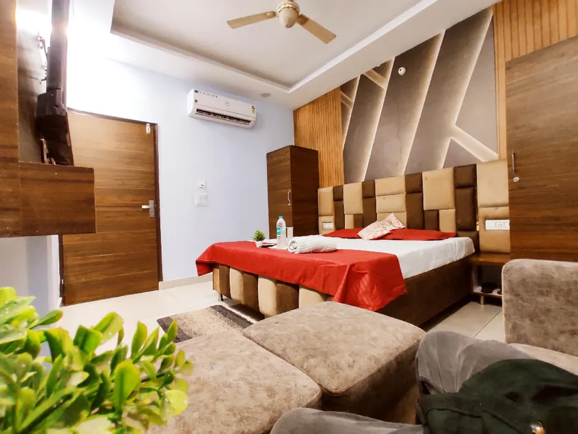 THE DESIRE SUITES - A Legacy Hotel By Desire Group - Image 1