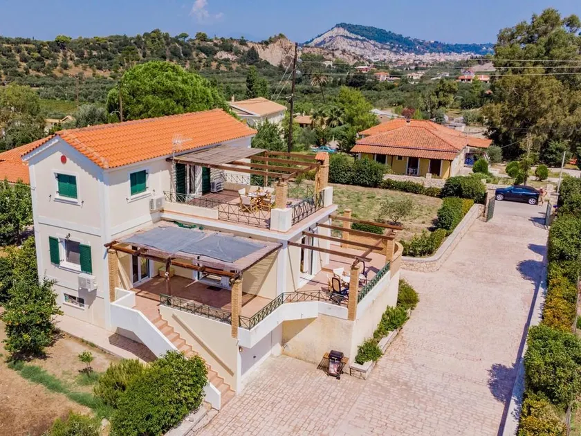 Villa Iliogenniti - Image 1