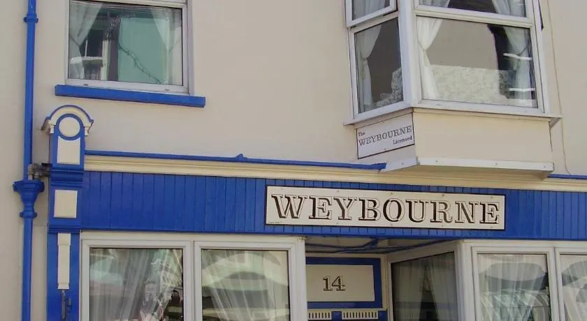Weybourne Guest House - Image 1
