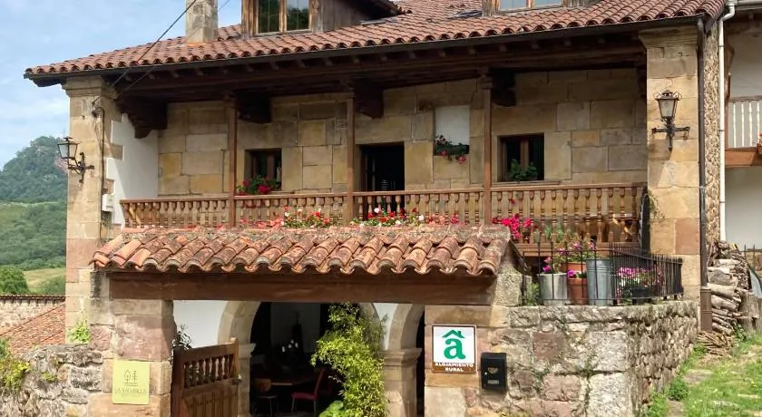 La Valuisilla, hotel rural - Image 1