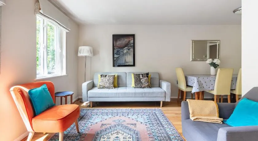 Maida Vale, apartment with private terrace - Image 1