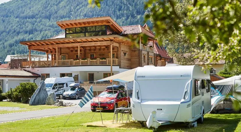 Camping Dreiländereck Blockhütten & Apartments - Image 1