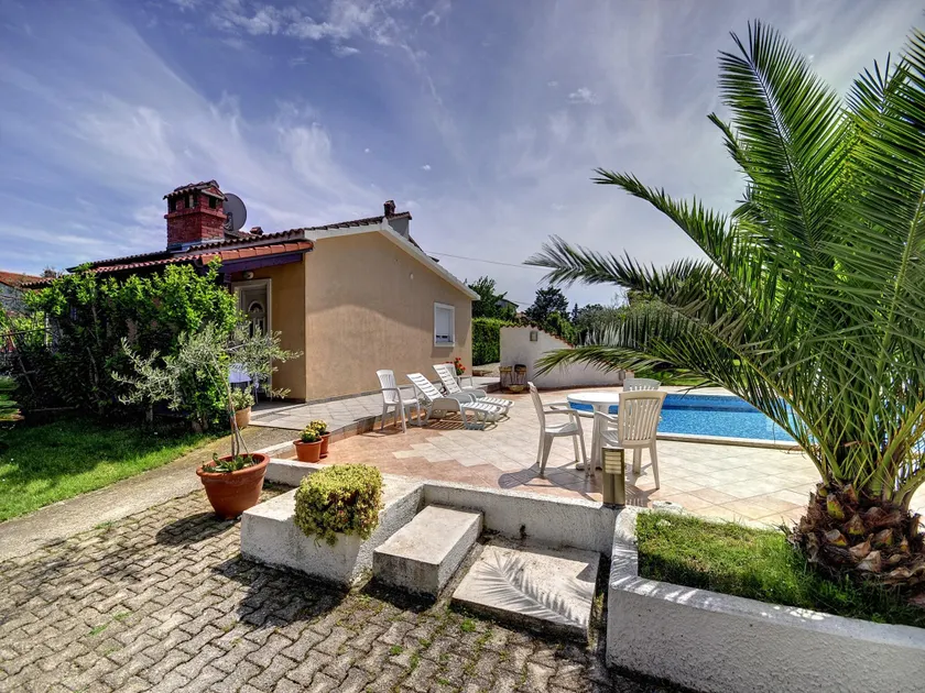 Apartment in Medulin near the Beach - Image 1