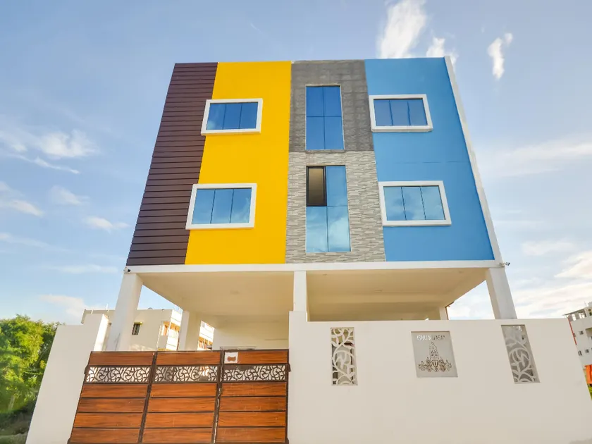 Hotel New Cresent park - Image 1