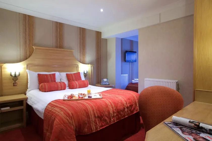 Warrington Fir Grove Hotel Sure Hotel Collection by BW - Image 1