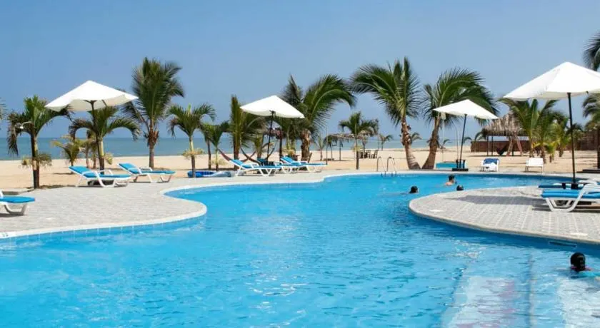Nauti-k Beach Hotel - Image 1
