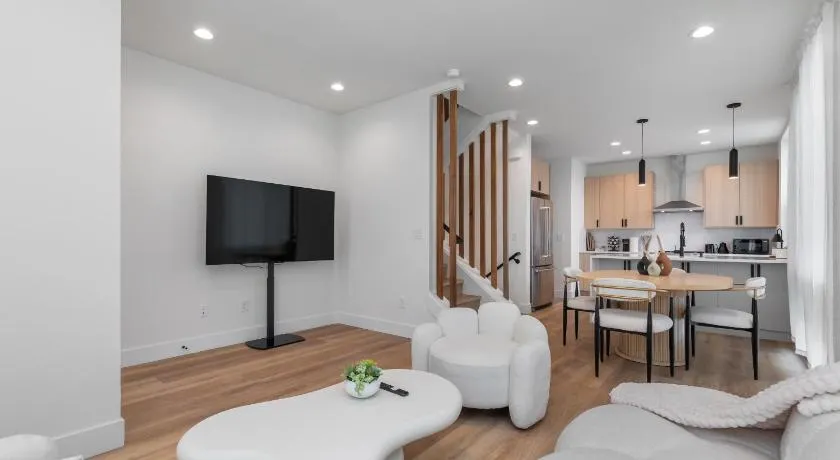 Newly Built 3-Story Home • Parking • Alki Beach - Image 1