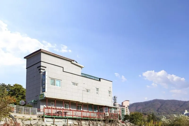 Hoengseong Green Star Pension - Image 1