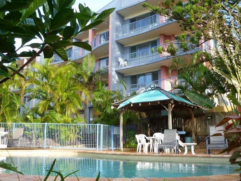 Lindomare Unit 1, 11 Orvieto Tce, Kings Beach - Image 1