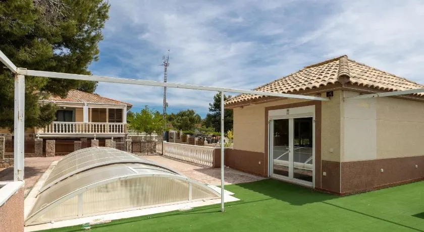 Ferienhaus 'Los Naranjos' mit Bergblick, WLAN und Klimaanlage - Image 1